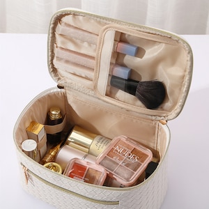 Trousse de toilette personnalisée avec monogramme trousse de maquillage personnalisée cadeau personnalisé pour elle, cadeau personnalisé pour demoiselle d'honneur, trousse de maquillage de voyage A image 5