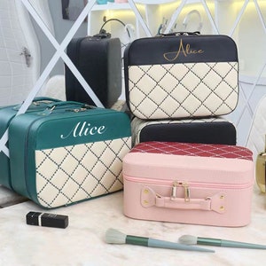 Personalised cosmetic bag with monogram | custom makeup bag | personalized gift for her | personalised gift for bridesmaid | organizer