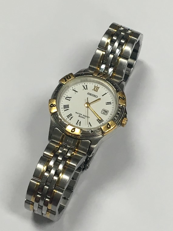 Seiko Ladies Quartz Date Watch 7N82-1421 Gold Silv