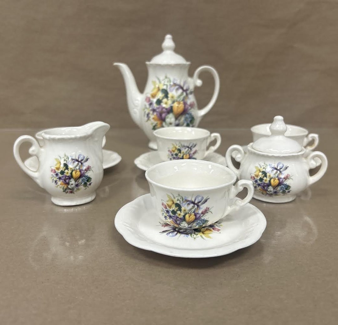 Friends Tea Set Vintage 1997 Best of Friends Child's Porcelain Teaset Tea Set ...