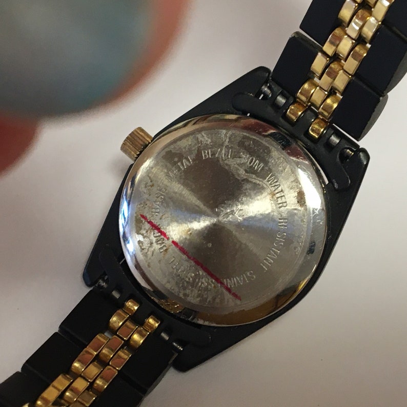 benrus watch genuine diamond quartz