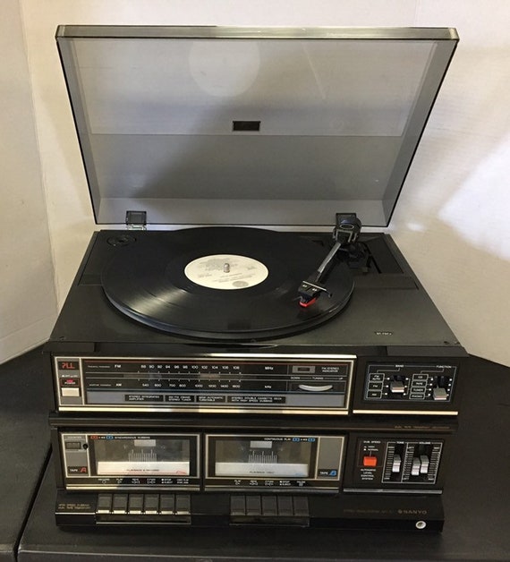 Vintage 1980's 1990's Retro Sanyo Stereo Music System GXT707