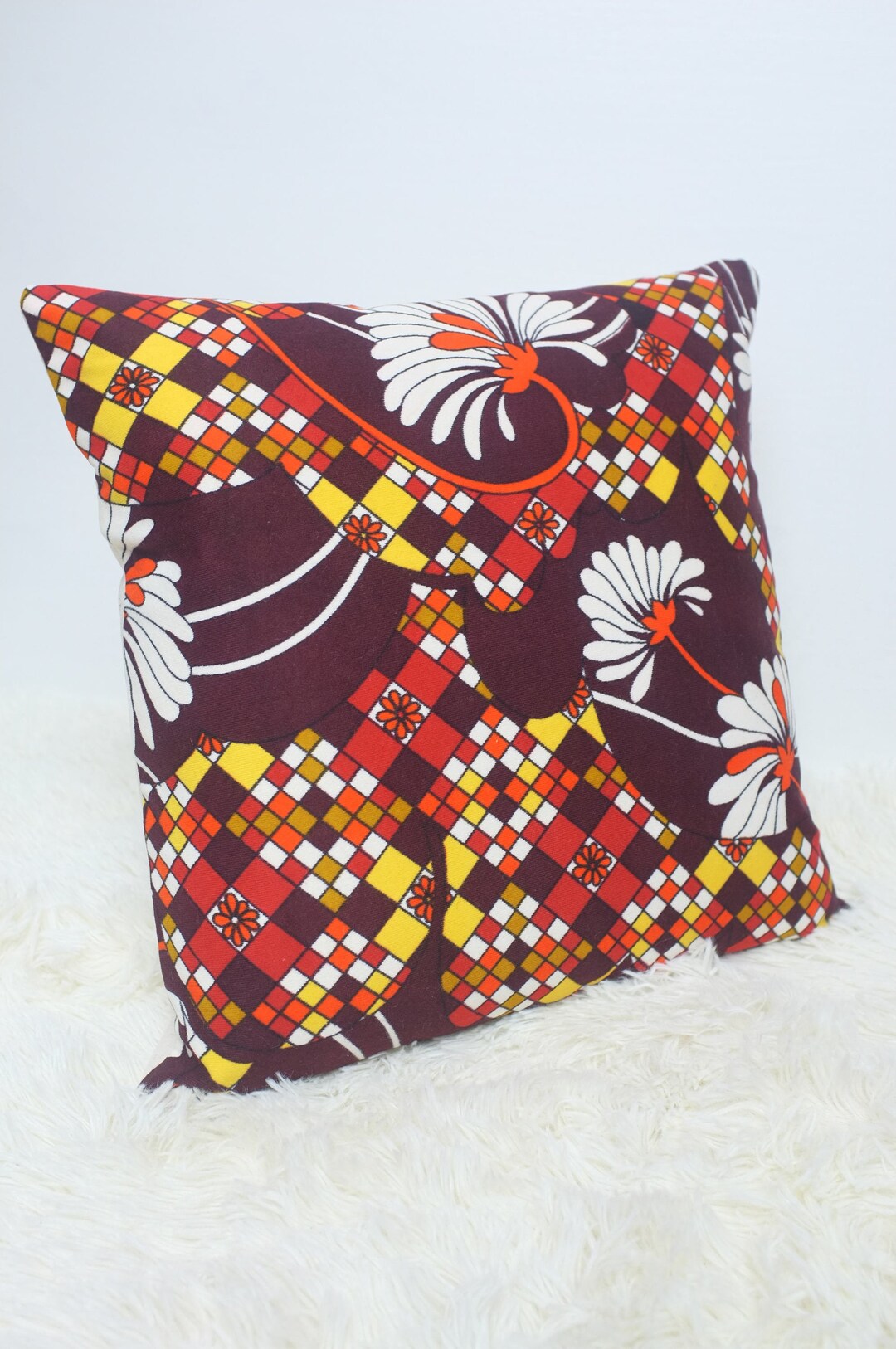 Retro Cushion Cover, Original 80s/70s Fabric, 16x16, Vintage, Deco, Red