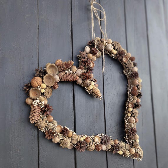 Heart Shaped Pinecone Wreath – Rustic Natural Door Decor for Fall & Valentine’s Day