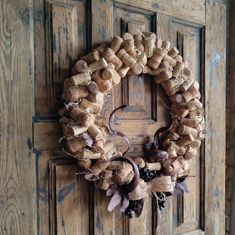 Wine Cork Wreath, Wine Lover Gift, Farmhouse Wall Art, Bar Decor image 2