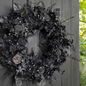 Black Hydrangea Wreath, Gothic Wreath, Halloween Door Wreath, Gift for Goth, Mourning Wreath, Black Wedding Decor