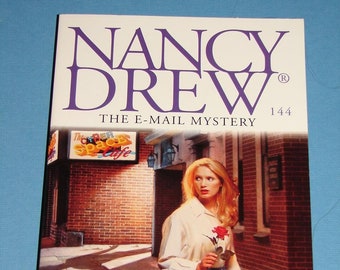 Nancy Drew #144 The E-Mail Mystery 8th Printing