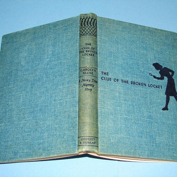 Nancy Drew #11 Clue of the Broken Locket Orig Text Book