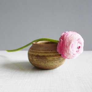 Dutch Vintage Unknown Studio Pottery Small Round Vase / Mid Century Modern / Asiatic