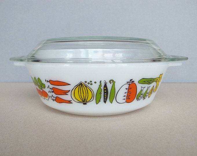 English Vintage JAJ Pyrex Made in England 2 Pint Round Etsy