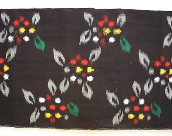 Japanese Vintage Cotton Ikat Kimono Textile / Unused Bolt / By the Yard / Kurume Kasuri / Flower Motif / Black Base