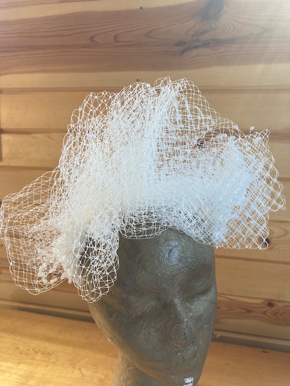 1980s/90s Bridal Headpiece - image 2