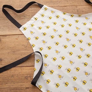Bee Apron for Adults. 100% Cotton. Made In UK.  Christmas gift/ stocking filler Kitchen gift. Valentine&#39;s / Birthday present.