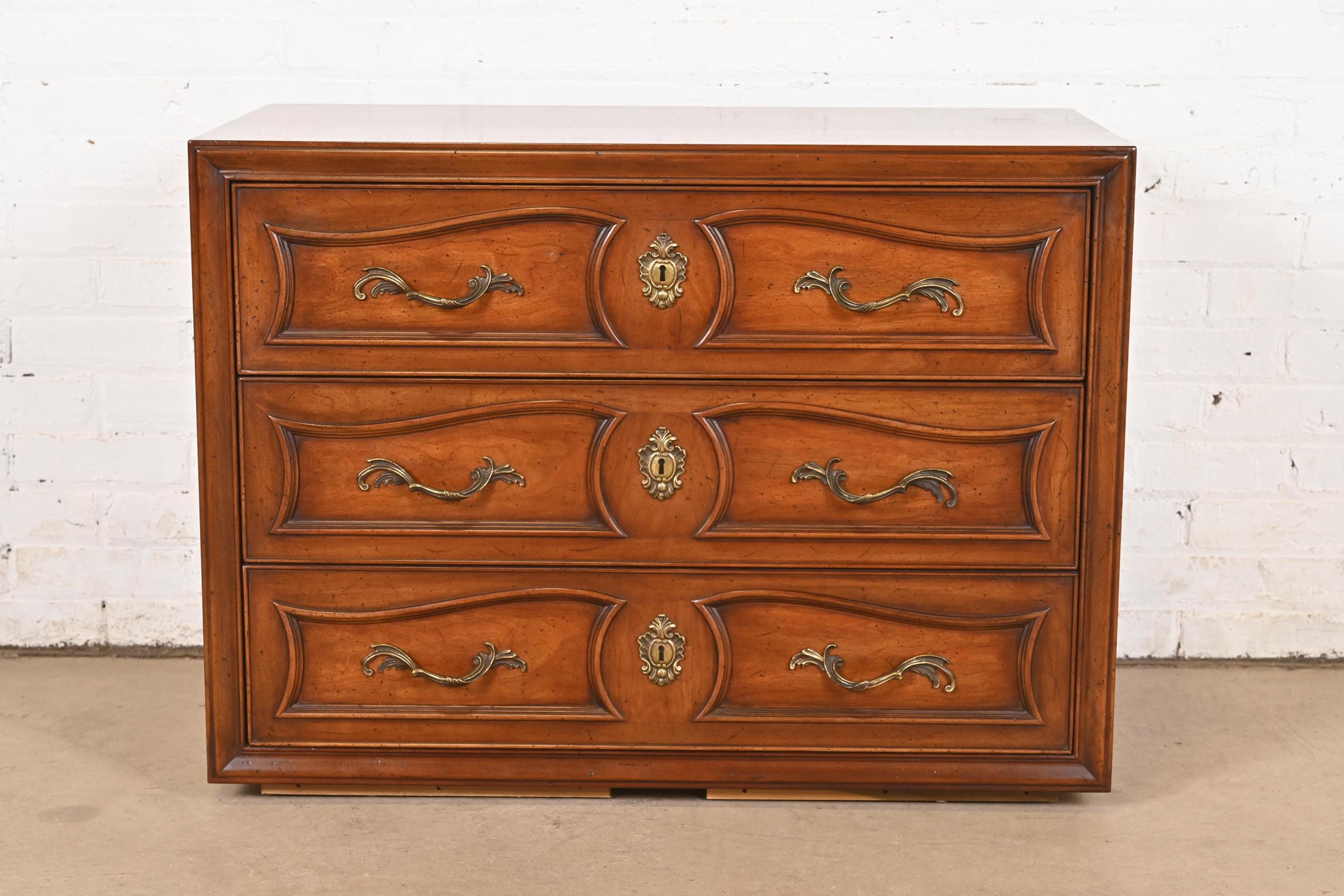 Henredon French Provincial Louis XV Carved Walnut Chest of Drawers