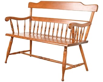 Ethan Allen American Colonial Carved Solid Maple Spindle Bench