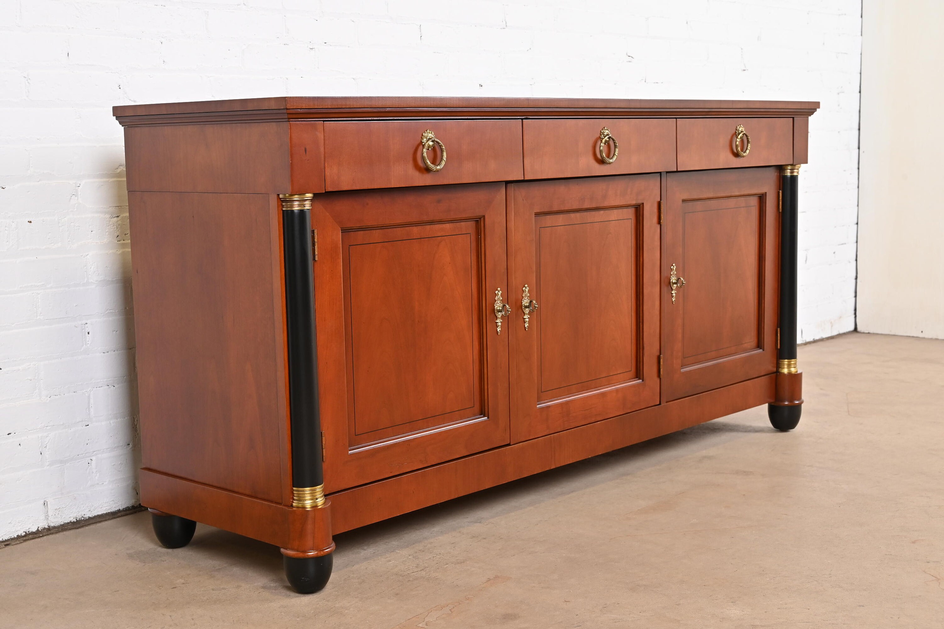 1980s Baker Furniture Neoclassical Cherry Wood and Parcel Ebonized