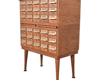 Remington Rand Style Mid-Century Modern 30-Drawer Oak Library Card Catalog, Circa 1960s