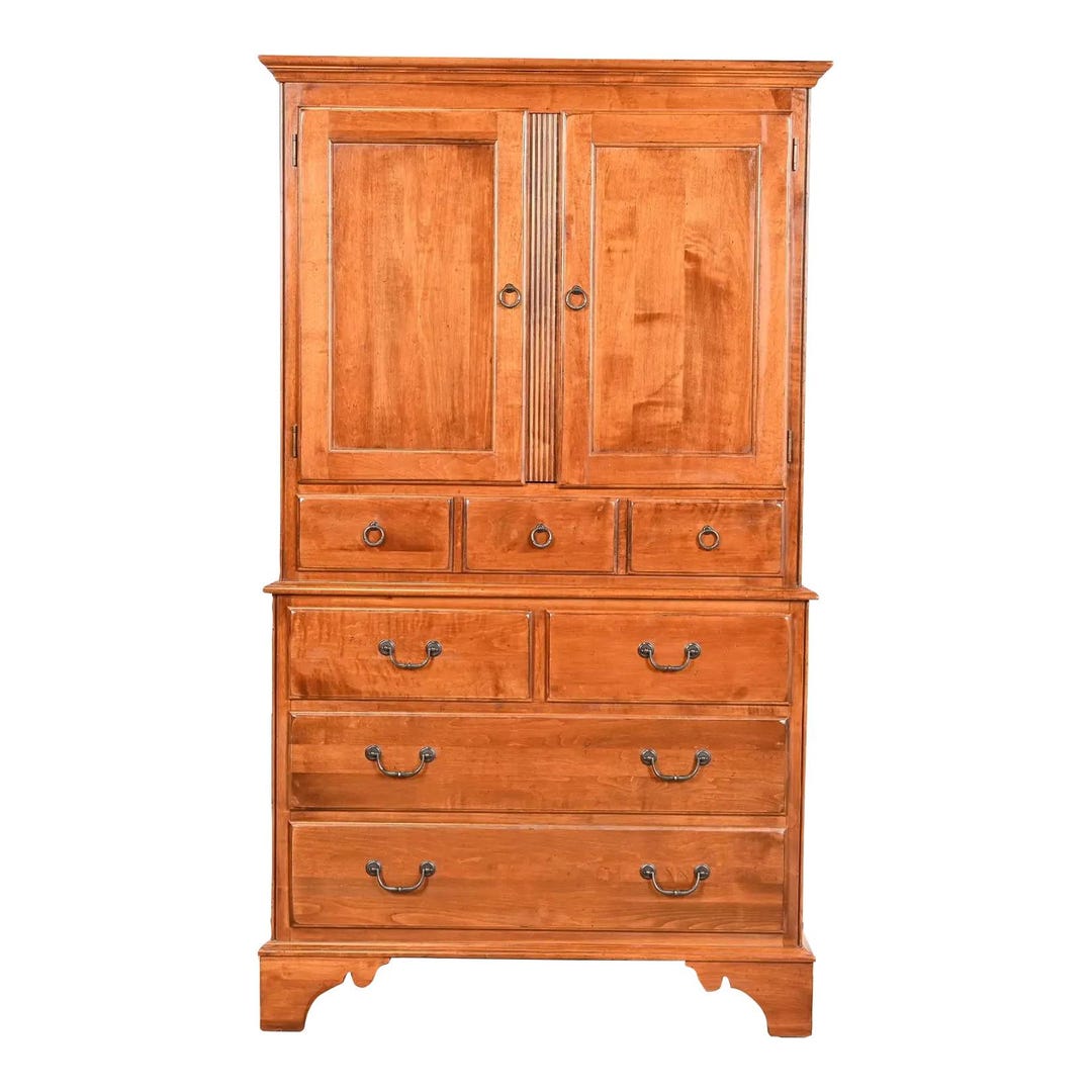 Ethan Allen Georgian English Country Solid Birch Gentleman's Chest