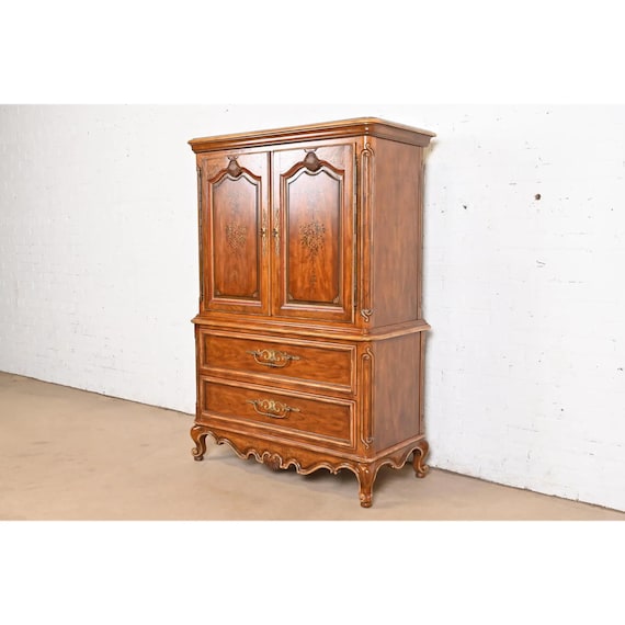 Drexel Heritage French Provincial Louis XV Carved Walnut