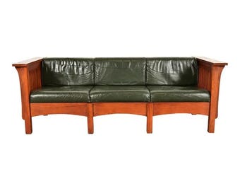 Stickley Style Mission Oak Arts and Crafts Spindle Settle Sofa