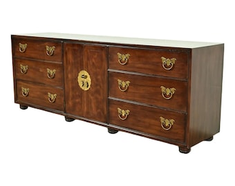 Henredon Mid-Century Hollywood Regency Chinoiserie Mahogany Dresser or Credenza, Circa 1970s