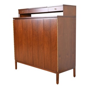 Paul McCobb Irwin Collection Walnut Gentleman&#39;s Chest, Newly Refinished