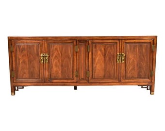 Century Furniture Hollywood Regency Chinoiserie Carved Walnut Sideboard Credenza, Circa 1970s