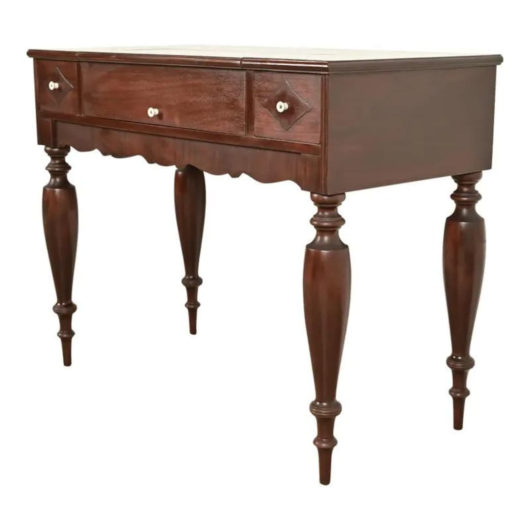 Grand Rapids Chair Co. Antique Victorian Carved Mahogany Spinet