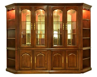 Thomasville Georgian Carved Cherry Wood Lighted Breakfront Bookcase or Display Cabinet