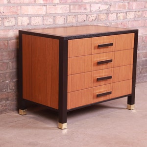 Harvey Probber Teak and Mahogany Four-Drawer Nightstand or Bachelor Chest, Newly Refinished image 3