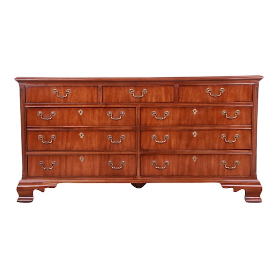 Drexel Heritage Georgian Carved Mahogany Dresser - Etsy