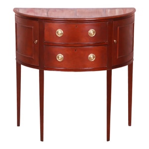 BäckerMöbel Historische Charleston Mahagoni Demilune Schrank | Etsy