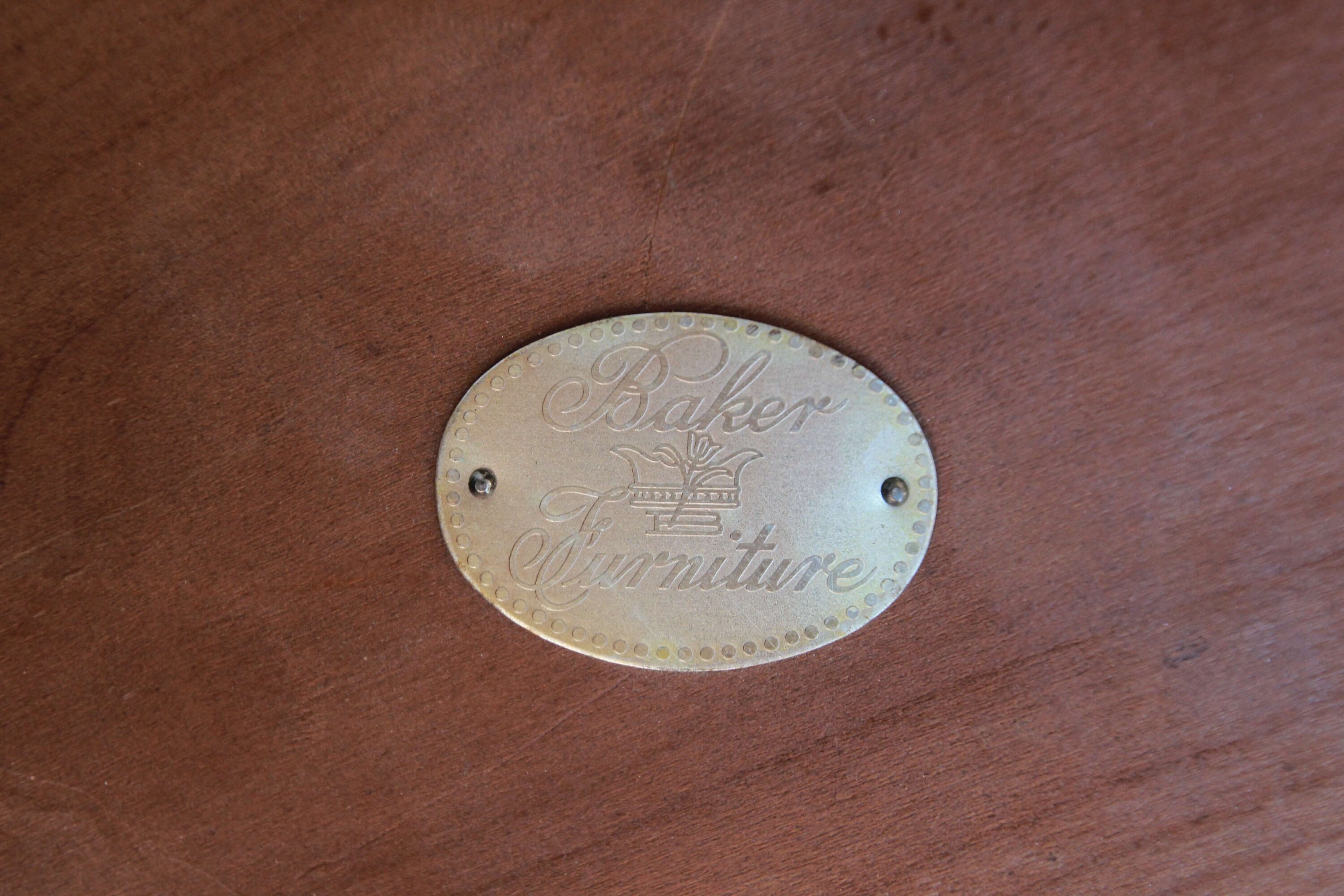 Bäckermöbel Rund klassizistischer Couchtisch | Etsy