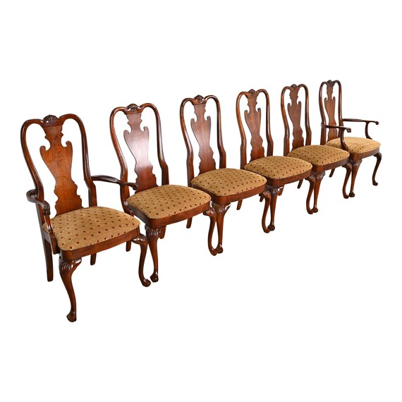 Thomasville queen cheap anne chairs