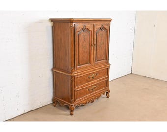 Drexel Heritage French Provincial Louis XV Carved Walnut