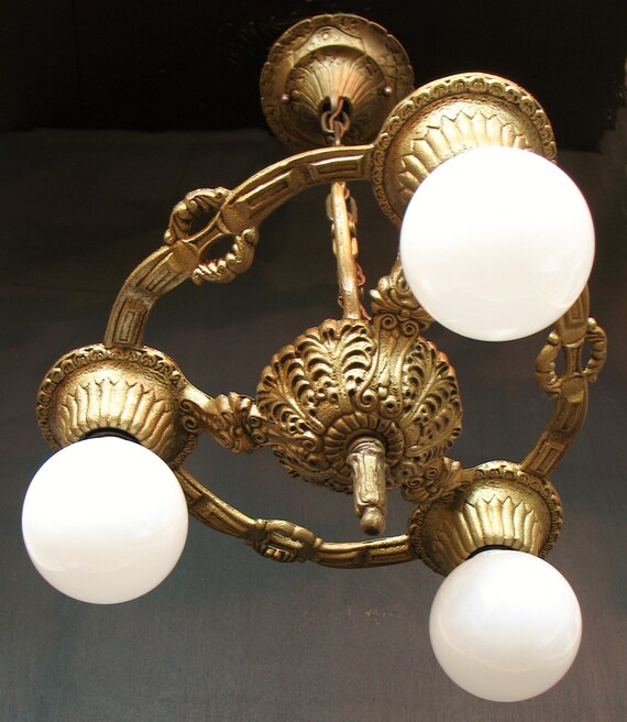 ART DECO 5 SLIP MILK GLASS SHADE HANGING CHANDELIER CEILING LIGHT 1920's 1930's ART DECO 5 SLIP MILK GLASS SHADE HANGING CHANDELIER CEILING LIGHT 1920's 1930's