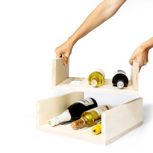 El Celler: Botellero apilable para vino y cava, ajustable y práctico.