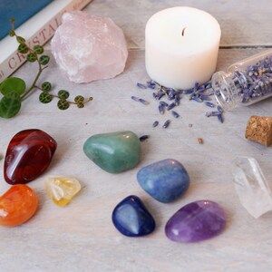 Chakra Crystals Gift Set with Candle, Chakra Gemstones, Crystal Healing Set, Crystals for Beginners, 7 Chakra Set for Meditation image 7