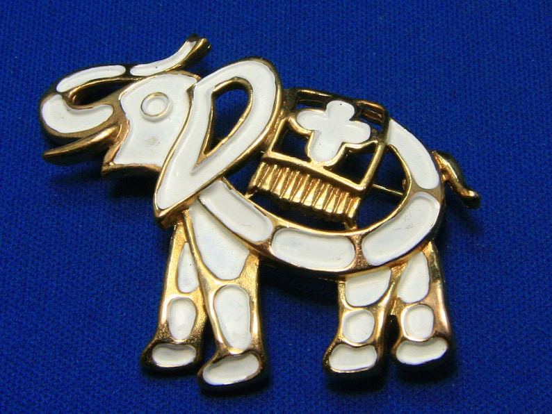 Vintage JJ Jonette White Enamel Elephant Pin Brooch