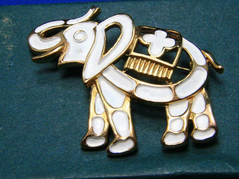 Vintage JJ Jonette White Enamel Elephant Pin Brooch
