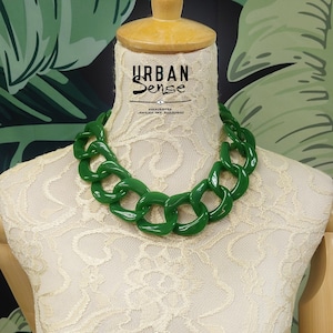 Green Chunky Oversized Statement Necklace, Bold necklace Choker, Bib Necklace, Boho Necklace, Gift For her