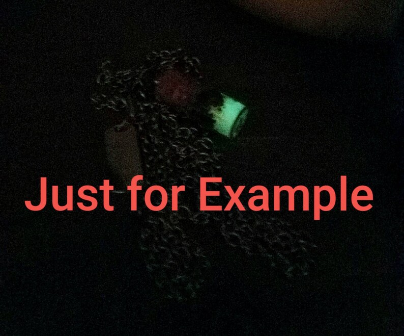Glows in the Dark Irish Luck St Patrick/'s Day Green Crystal Glowing Stars Glass Vial Bottle Necklace with a 30 inch Silver Plated Chain