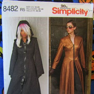 Simplicity 8482 Post Apocalyptic Gothic Hoodie Robe Sewing Pattern Sizes Medium to Extra Large 14-22 s8482