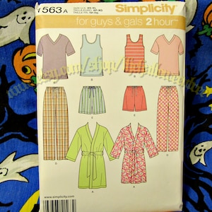 Simplicity 1563 pajamas robe sewing pattern pants shorts loungewear XS-XL sizes included s1563
