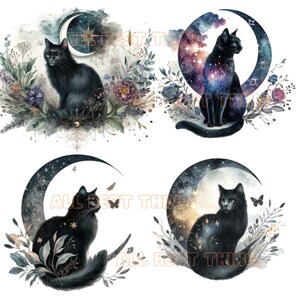 Puede incluir: Cuatro ilustraciones de acuarela de gatos negros sentados en lunas crecientes con un fondo de galaxia. Cada luna est&aacute; rodeada de elementos florales y estrellas.