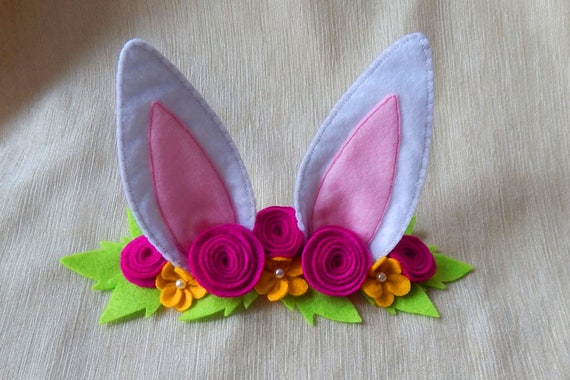 White bunny ears headband. Easter headband. Flower bunny headband. Felt bunny headband. Felt flower headband. Girls headband. Easter bunny