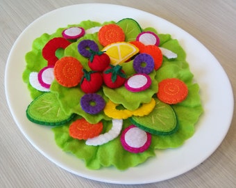 Filz vegetarisch Salat. Gemüsesalat aus Filz. Filz Gemüse. Filzsalat. Ein tolles Geschenk für Kinder. Spielzeug Kochset. Spielen Sie Restaurant.