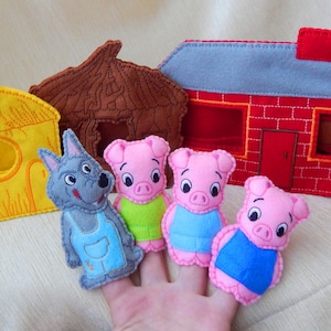 Three little piggy and the big bad wolf. Felt finger puppets 3 piggy and wolf.  Felt finger puppets. Finger puppets. Animal finger puppets.
