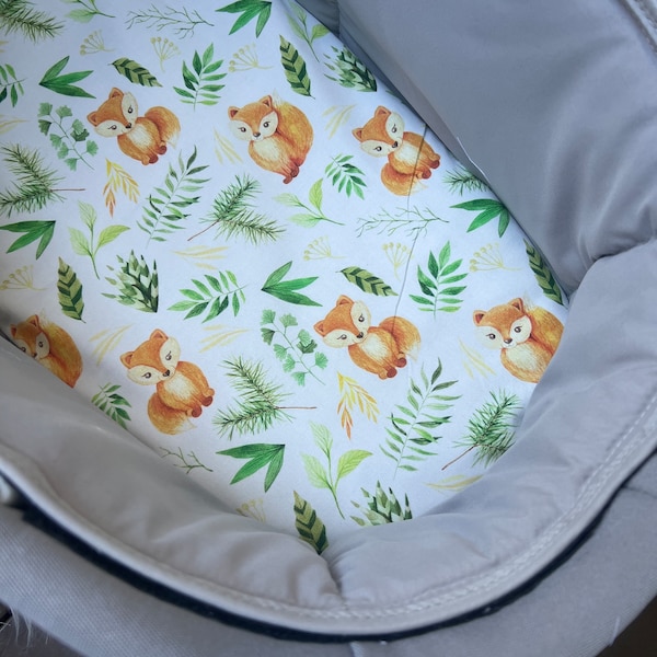 Bassinet liner made for Uppababy Vista, Bugaboo, Redsbaby, Nuna prams and more. Foxes