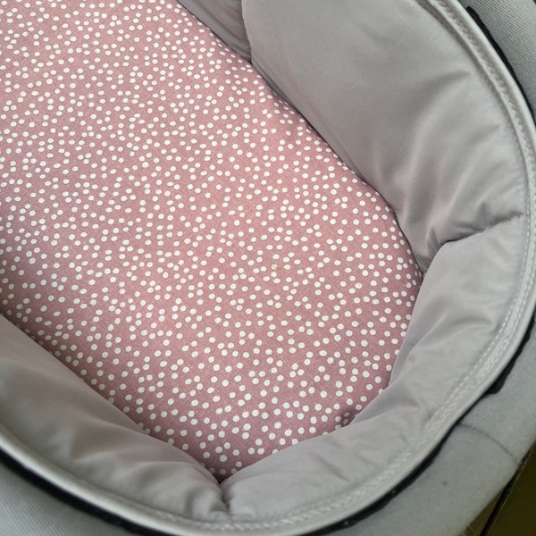 Bassinet liner made for Uppababy Vista, Bugaboo, Redsbaby, Nuna prams and more. Dusty pink spots